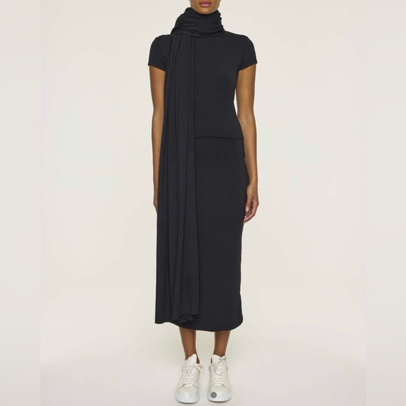 BLEUSALT Signature 3 Yard Wrap Black NWOT Modal Spandex Shawl Scarf Cape - Picture 2 of 6